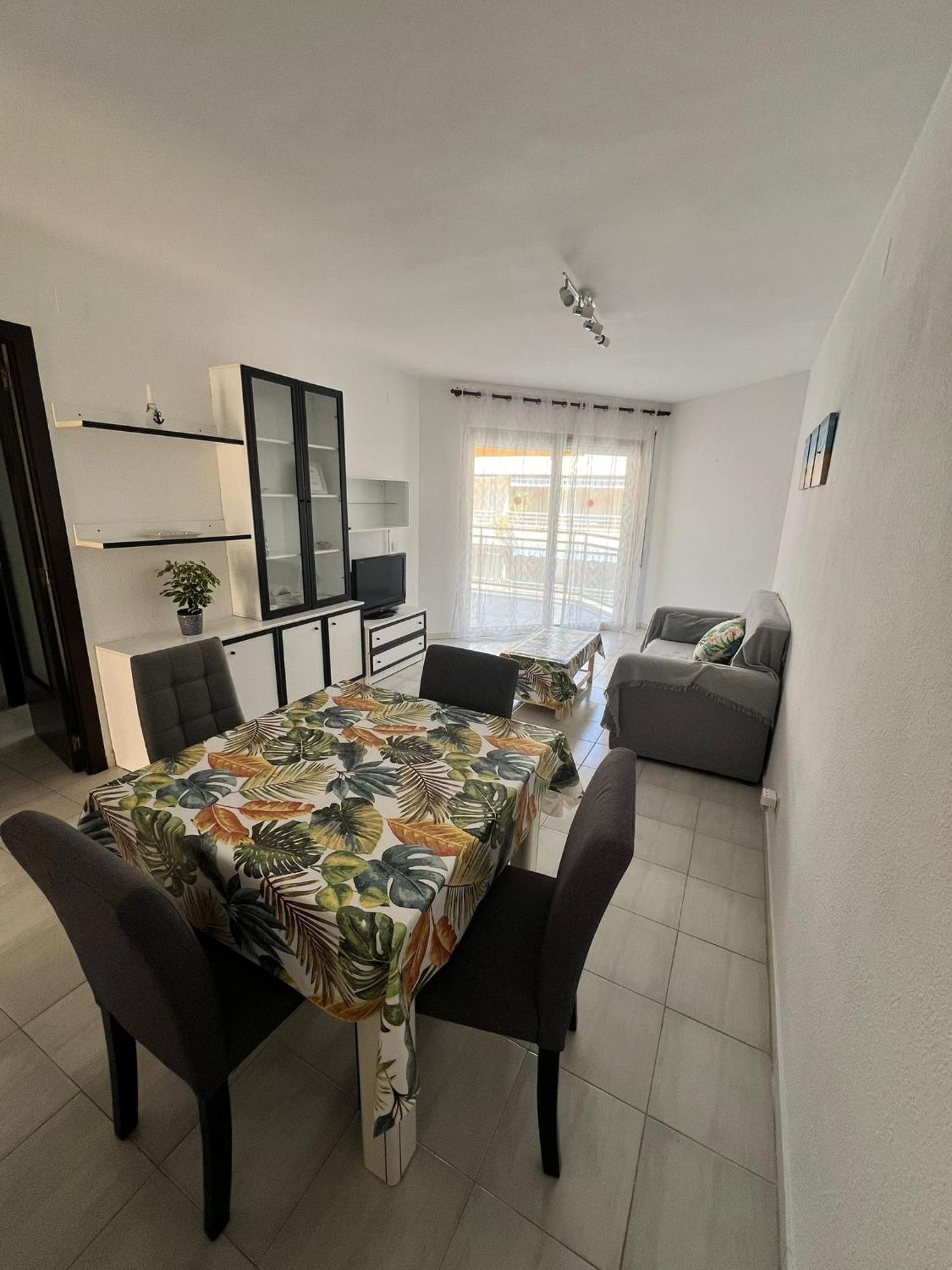 וילאפורטוני Apartamentos Versailles מראה חיצוני תמונה