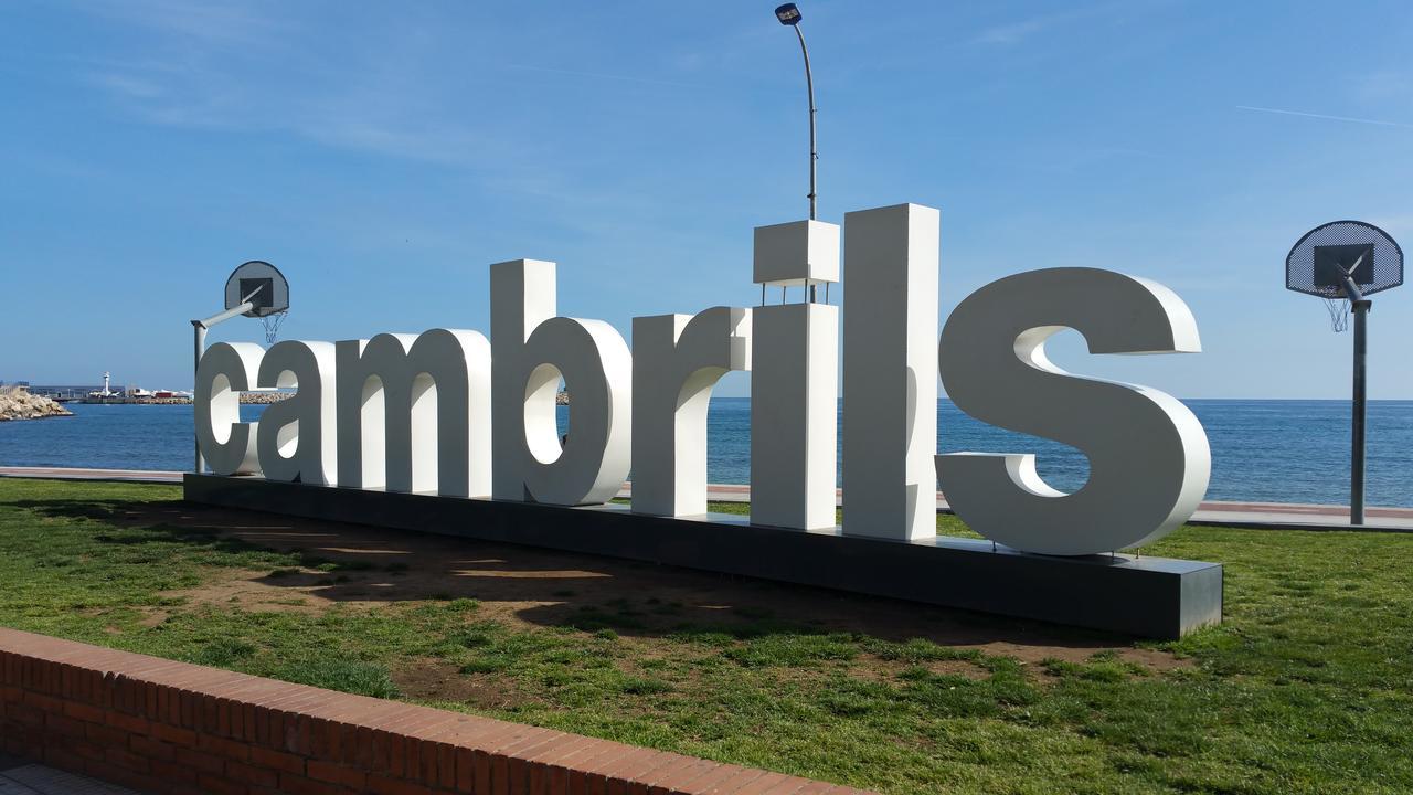 וילאפורטוני Apartamentos Versailles מראה חיצוני תמונה