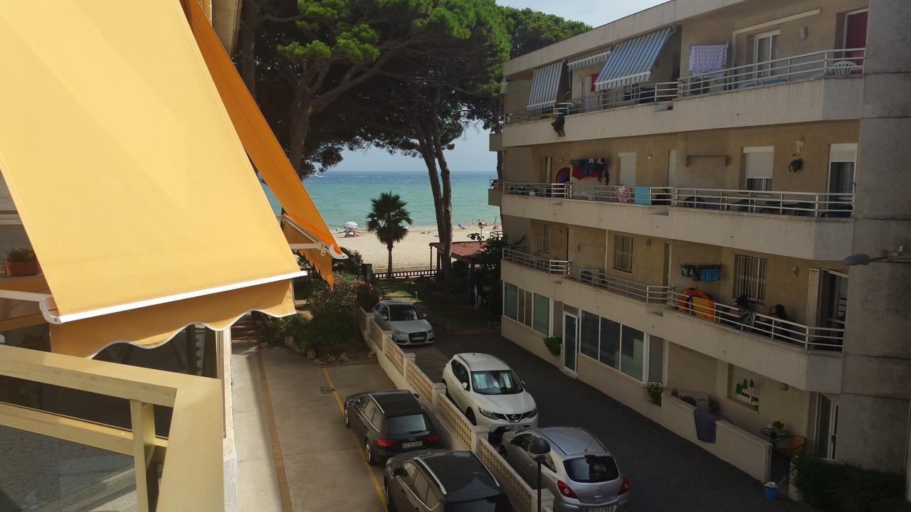 וילאפורטוני Apartamentos Versailles מראה חיצוני תמונה